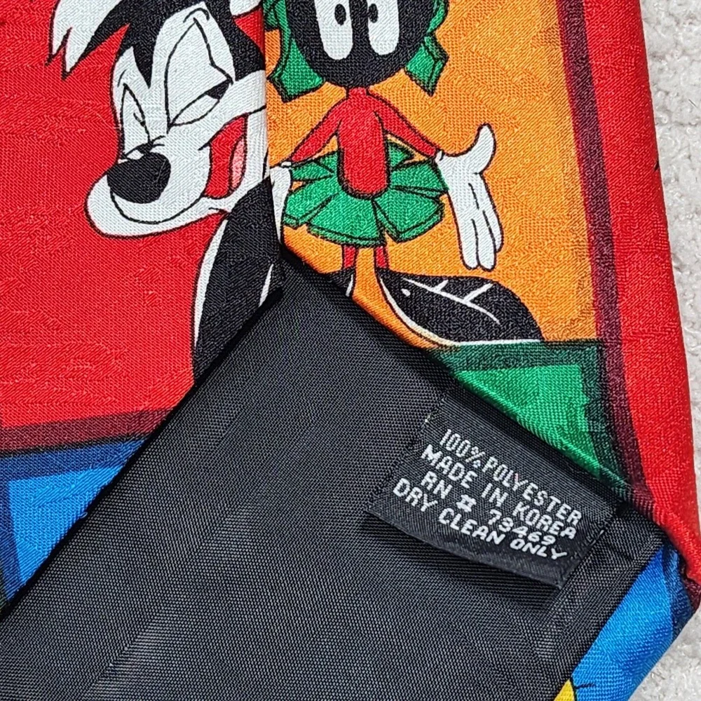 Looney Tunes Novelty‎ Tie Cartoon Characters Bugs Bunny Wile E. Coyote VTG